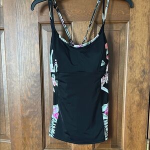 NWT Tommy Bahama Black and Pink Active Scoop Neck Tankini Top W (M)